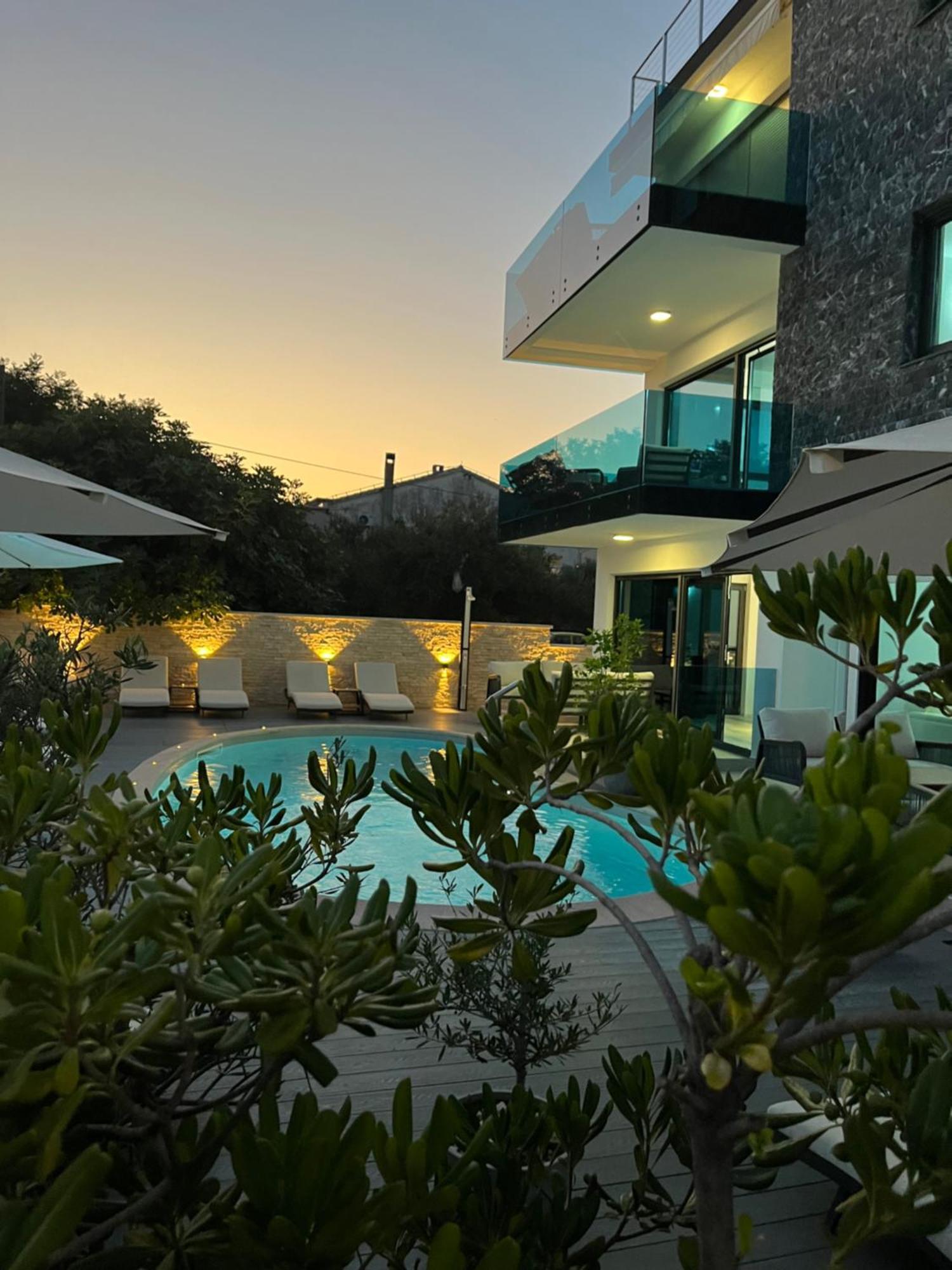 Luxury Apartments Vilamaloca Vir Exterior photo