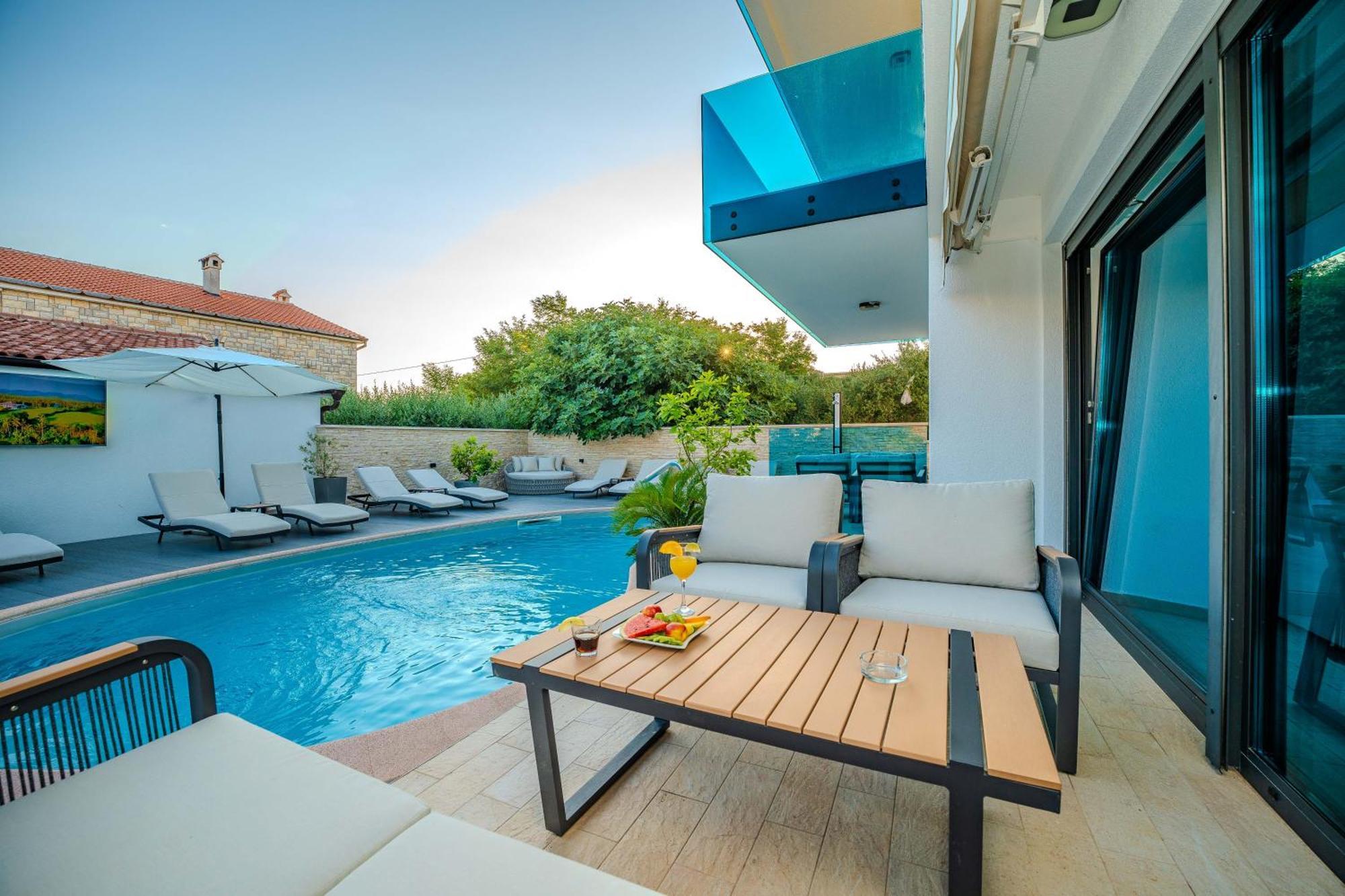 Luxury Apartments Vilamaloca Vir Exterior photo