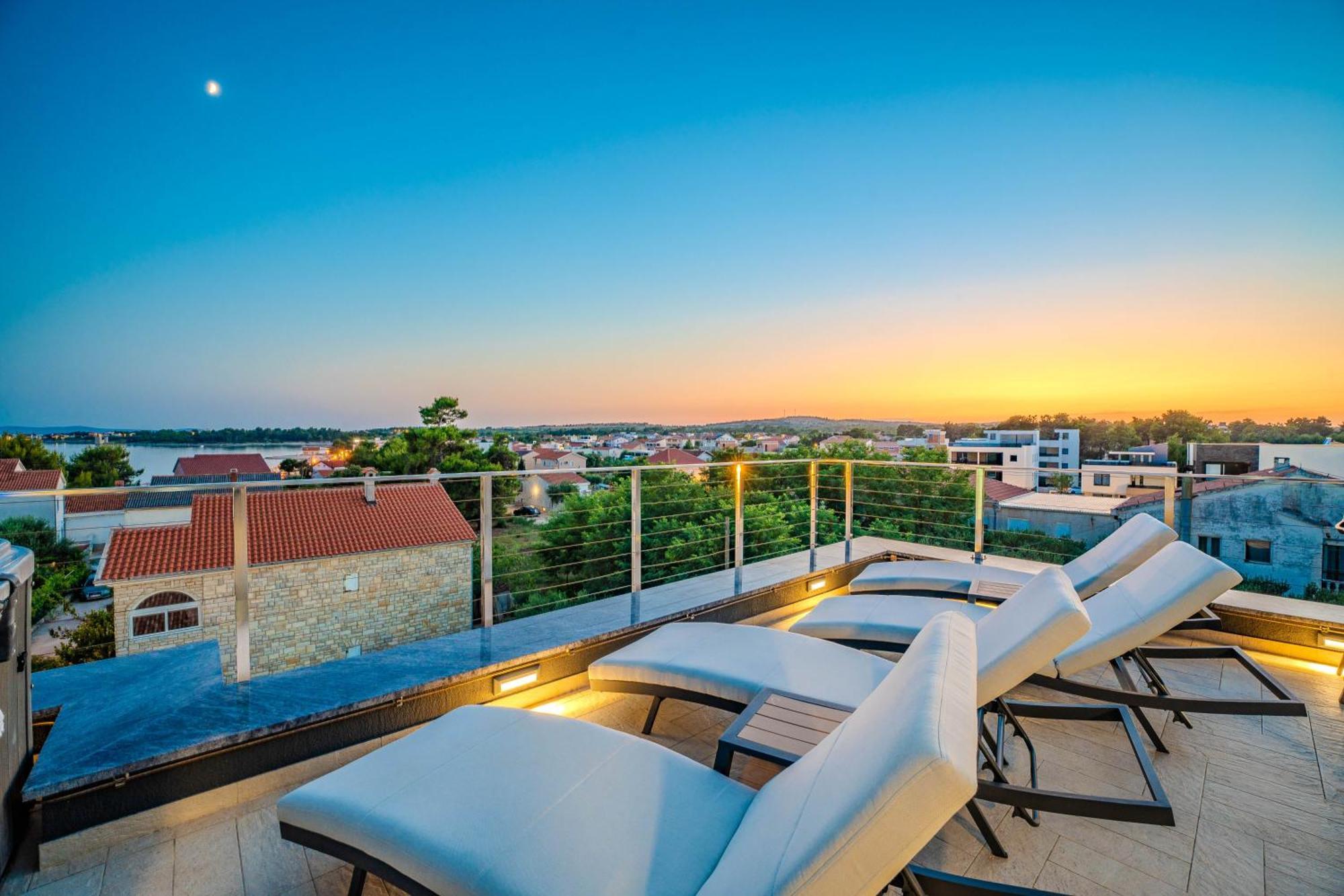 Luxury Apartments Vilamaloca Vir Exterior photo