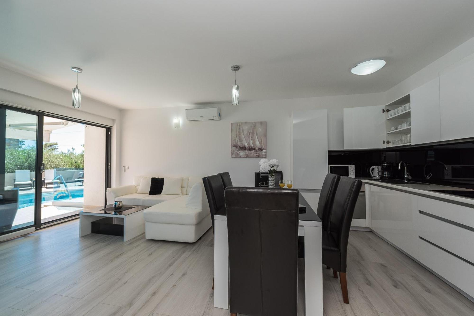 Luxury Apartments Vilamaloca Vir Exterior photo